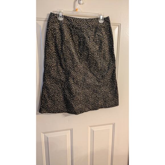 Talbots Cheetah Leopard Print Pencil Skirt NWT, Size 10, Animal Print Corduroy - Picture 8 of 9